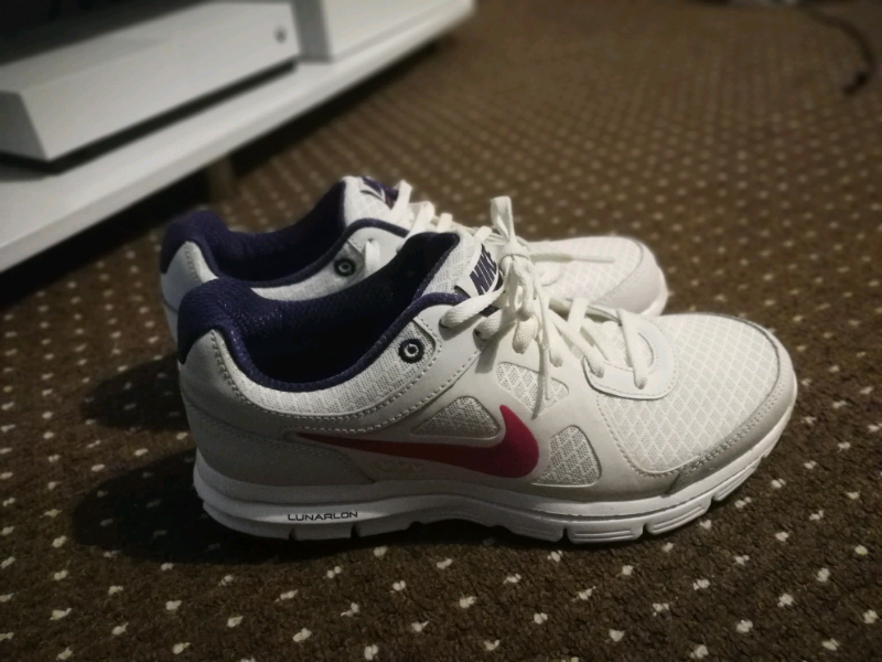 nike lunarlon womens trainers